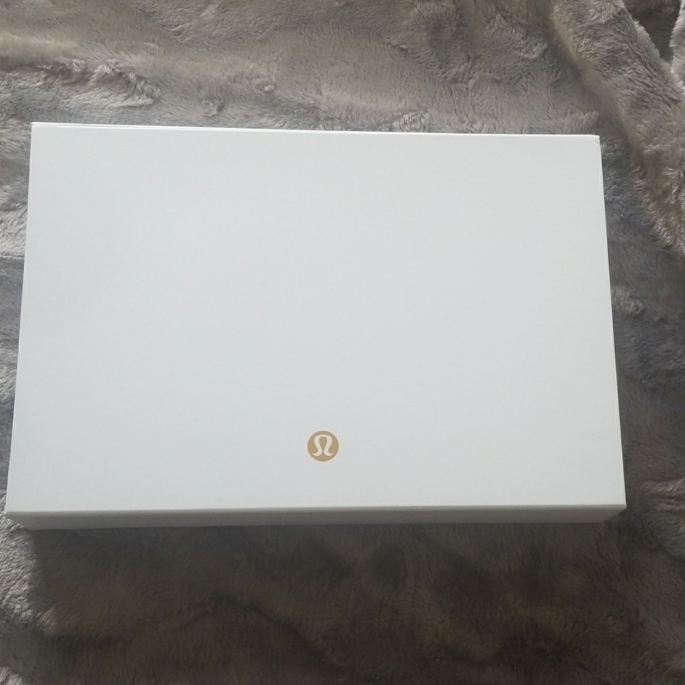 Lulu lemon ONE BOX storage special edition - Picture 4 of 8